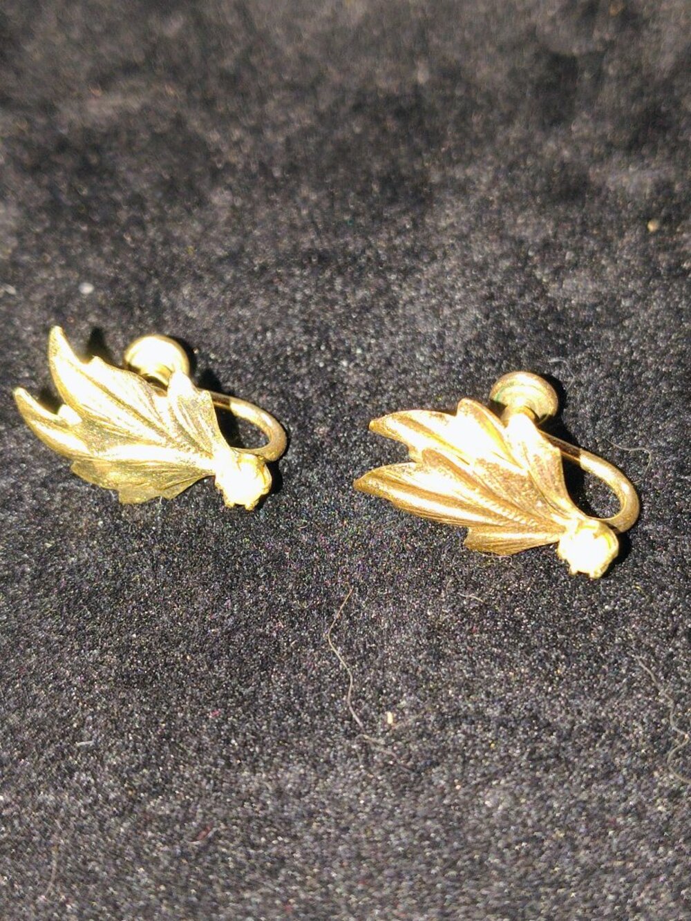 Vintage Weingeroff 1/20 10K Gold‑Filled Leaf Earrings – 1940s–50s Screw‑Back